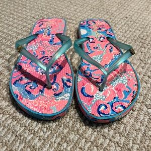 Lilly Pulitzer 8 Flip Flops